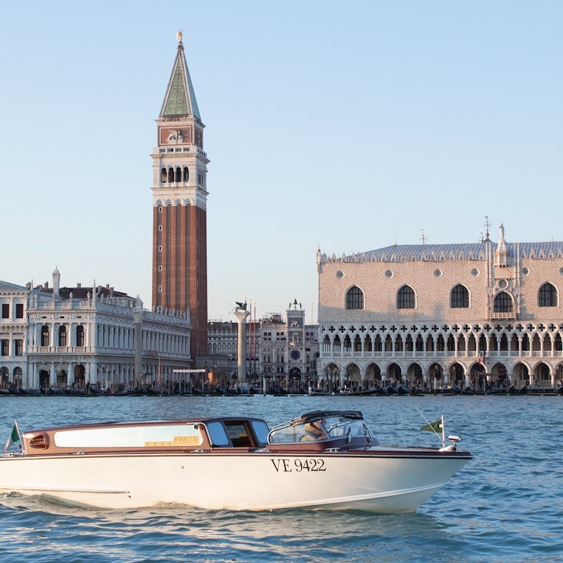 Taxi-bateau à Venise